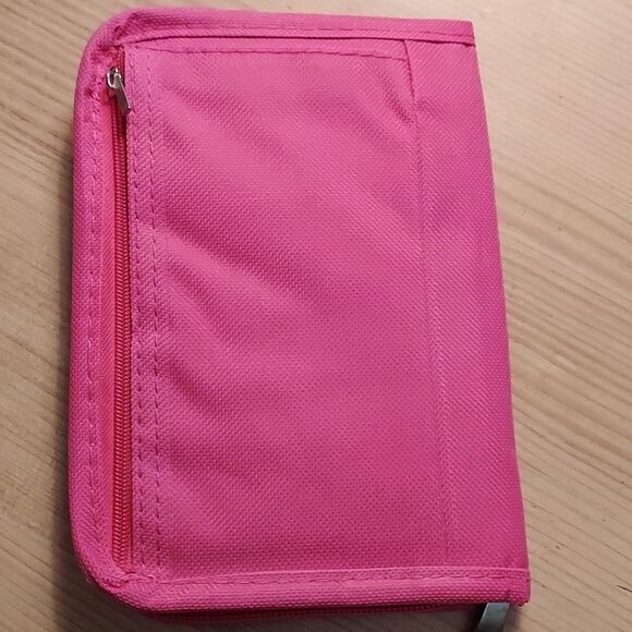 Dahlia Travel wallet passport holder Hot Pink RFID blocking - Picture 2 of 5